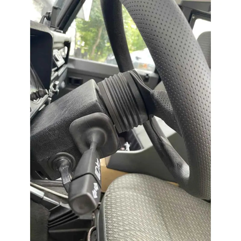 Lenkradset COMPETITION ( Lenkrad + Nabe ) TREKFINDER für LR Defender 90/110/130 MIT ESC, MIT 19 mm Lenksäule bzw. 48er Verzahnung