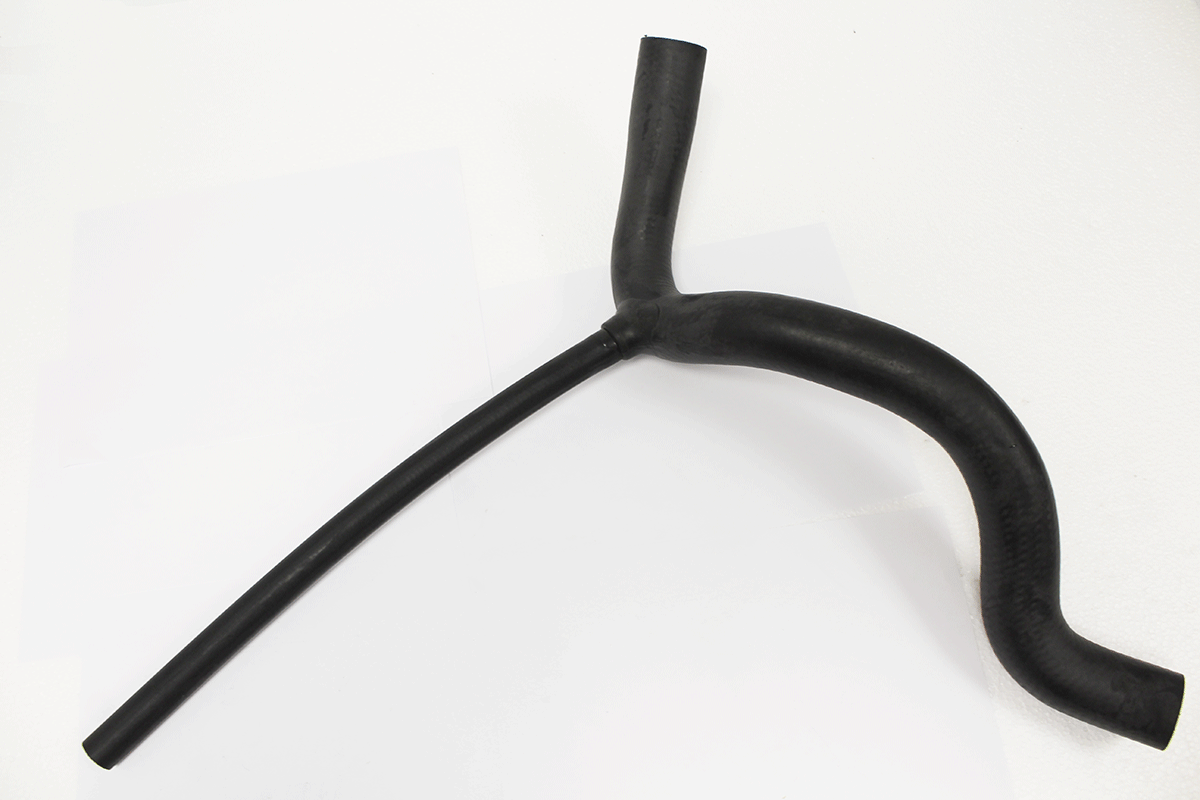 Kühlerschlauch unten Defender 200Tdi (ohne Klimaanlage) & (mit Klimaanlage bis JA915821 / 1992)