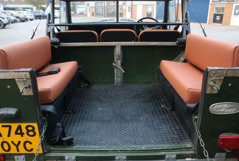 Defender & Serie 2er Sitzbank (Längsnaht, Oxford Tan Vinyl)