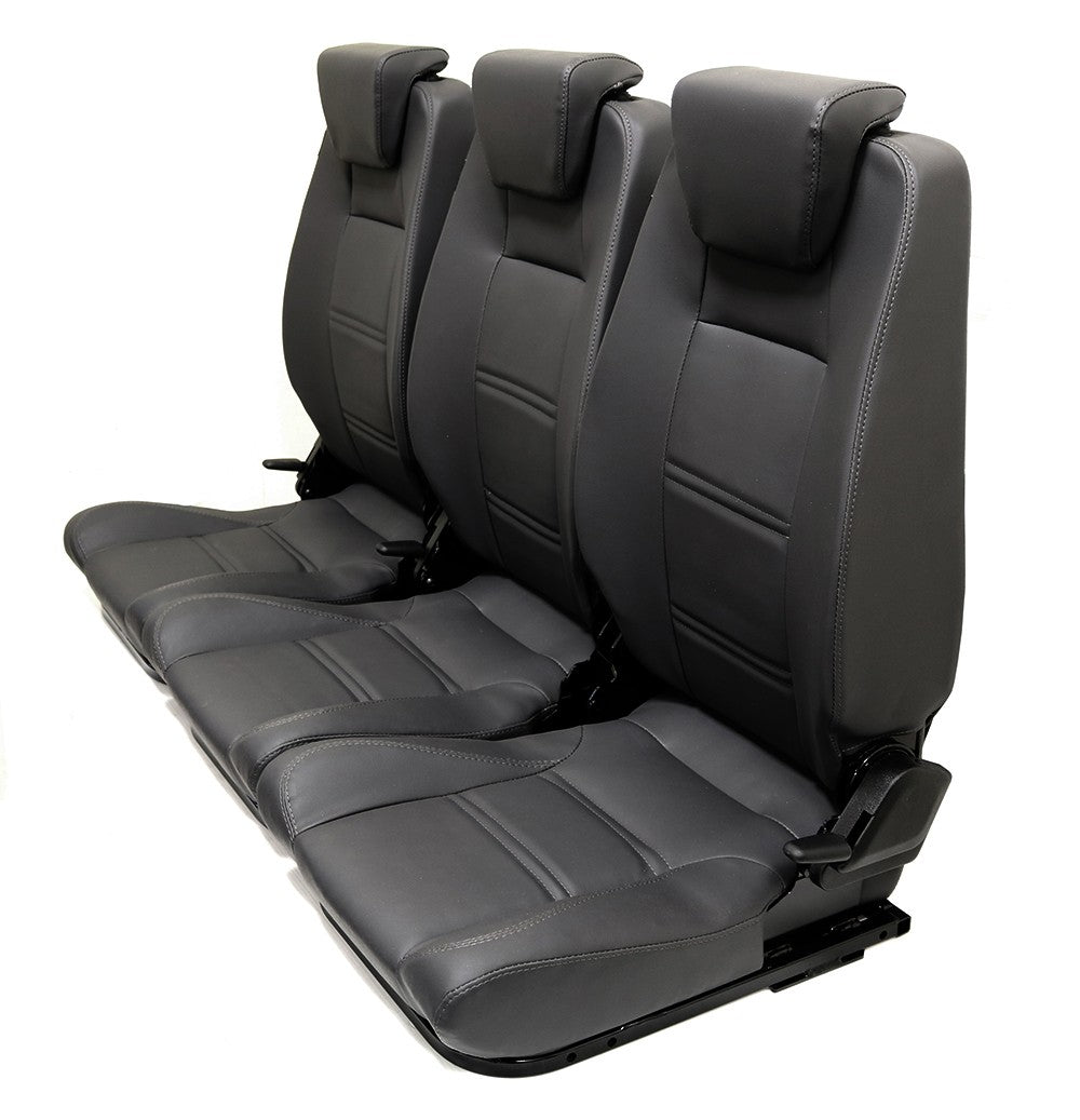 Defender "PREMIUM HIGH BACKS" Sitze (zweite Sitzreihe) (schwarzes Leder)