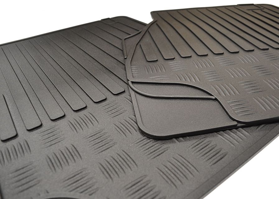 Fußmatten (Paar) vorne Defender (mit LT77 und R380 Getriebe)