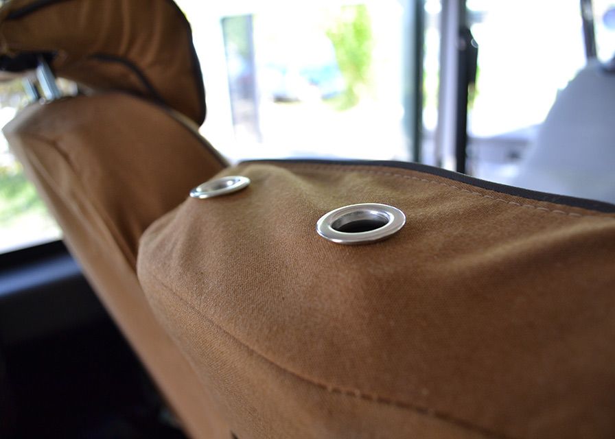 Defender TD4 Sitzbezüge (zweite Sitzreihe 60/40) (Sand)