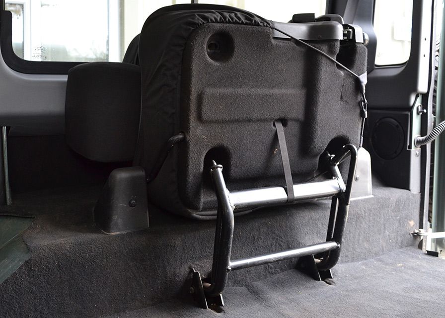 Defender TD4 Sitzbezüge (Paar) Sitze Kofferraum (schwarz)