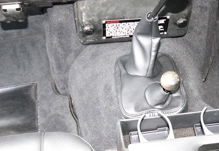 Teppich-Set vorne Defender mit R380 Getriebe (TD5 / späte 300TDI)