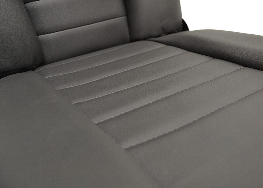 Defender "Upgrade" Klappsitz Kofferraum (schwarzes Vinyl)