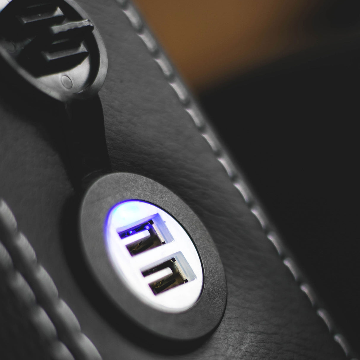 Premium Cubby Box (abschließbar) (Diamond White Vinyl)