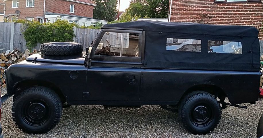 Canvas Soft Top / Plane / Verdeck 109" (mit Seitenfenster)