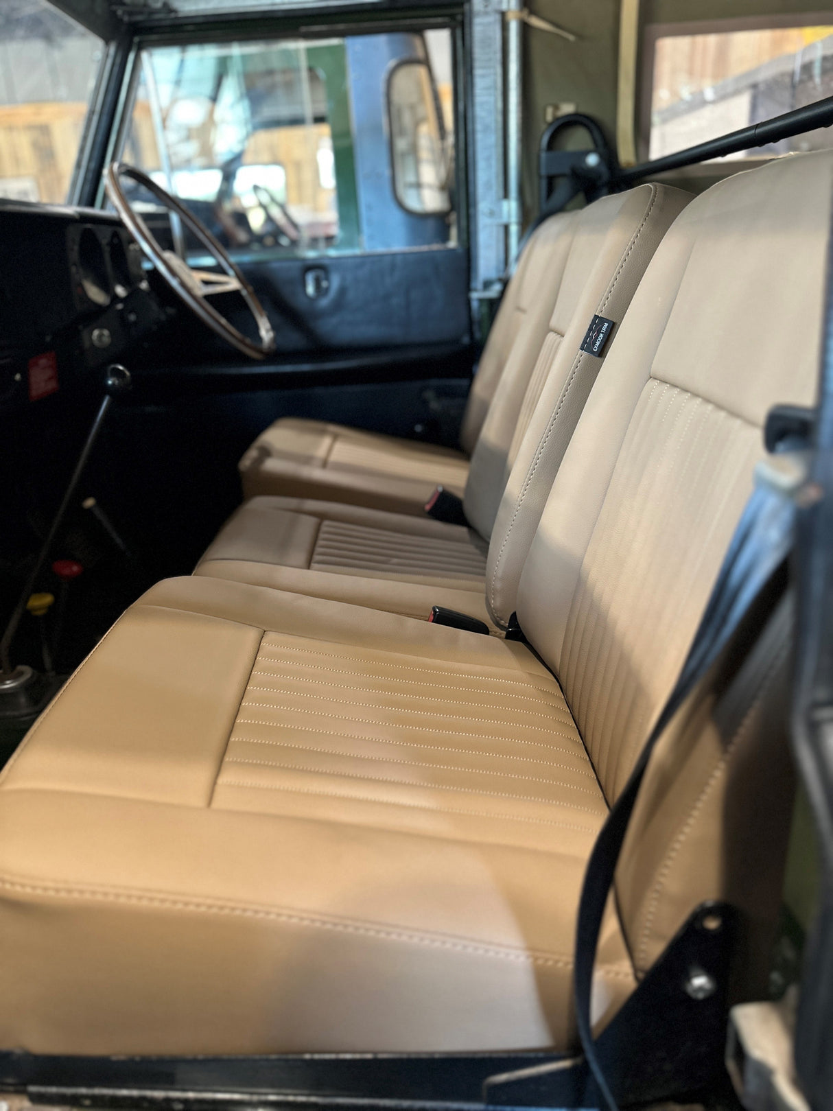 Serie 2 & 3 Frontsitz-Set Deluxe "Classic Flute Camel Vinyl"