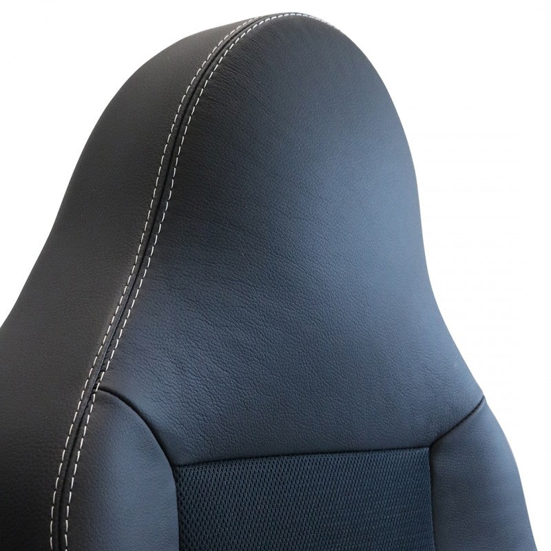 Defender "County XS" Frontsitze (Paar) beheizt (schwarzes Leder, schwarzer Stoff)