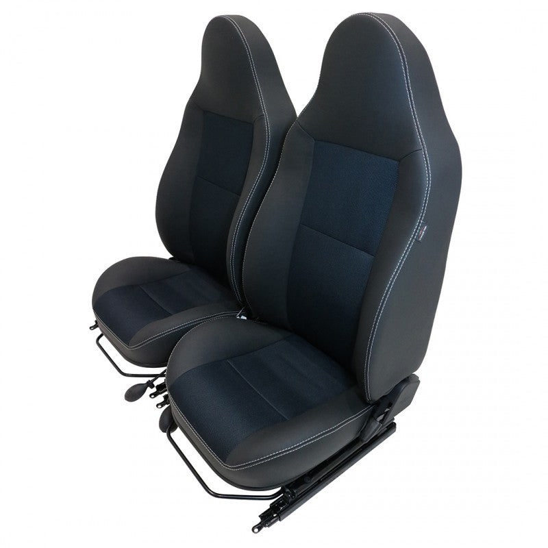 Defender "County XS" Frontsitze (Paar) beheizt (schwarzes Leder, schwarzer Stoff)