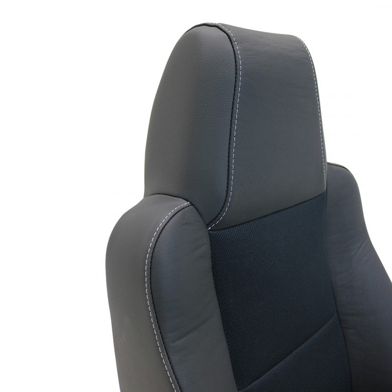 Defender "Urban XS" Frontsitze (Paar) beheizt (schwarzes Leder, schwarzer Stoff)