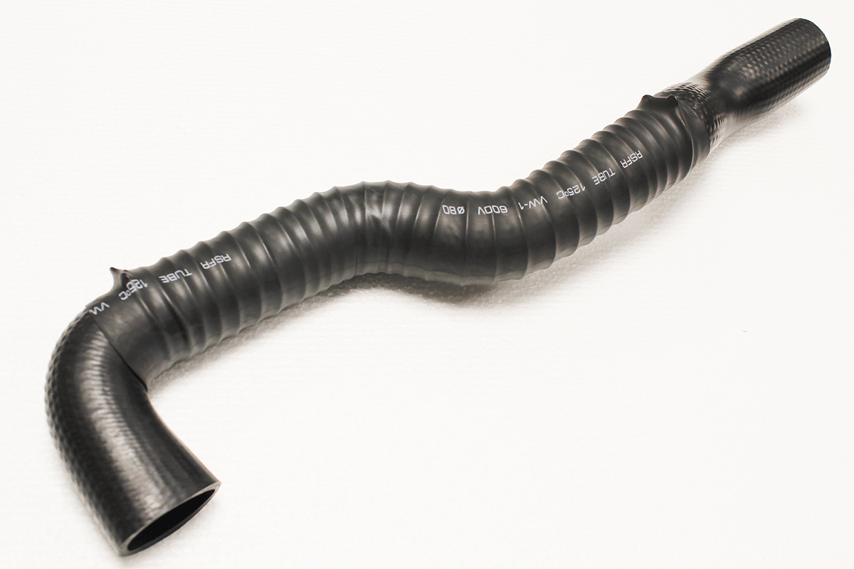 Ansaugschlauch Ladeluftkühler rechts Defender Td4 2.2 (ab DA443666 / 2013)