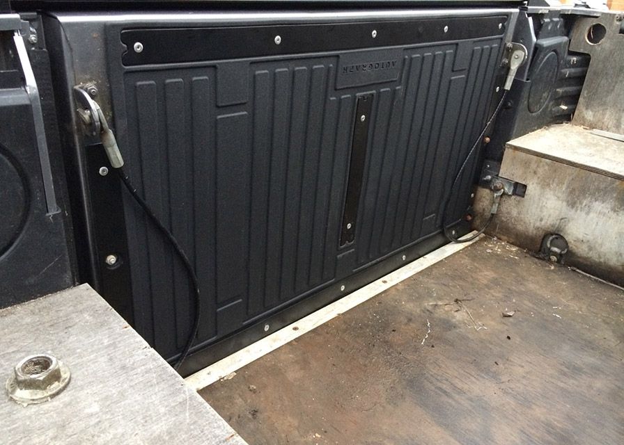 Serie & Defender Schutz Heckklappe