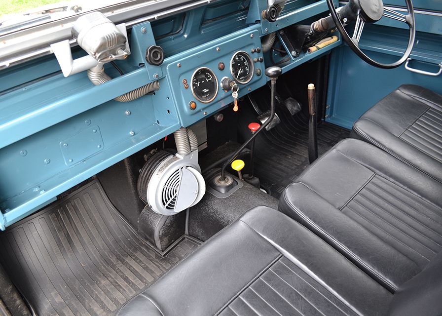 Serie 2 & 3 Frontsitz-Set Deluxe "Black Vinyl"