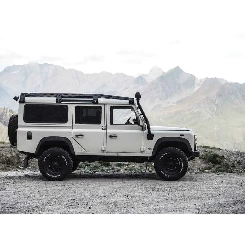 Höherlegungsfahrwerk TREKFINDER für LAND ROVER Defender 110 mit TREKFINDER RAID Dämpfer +40 Millimeter Höherlegung