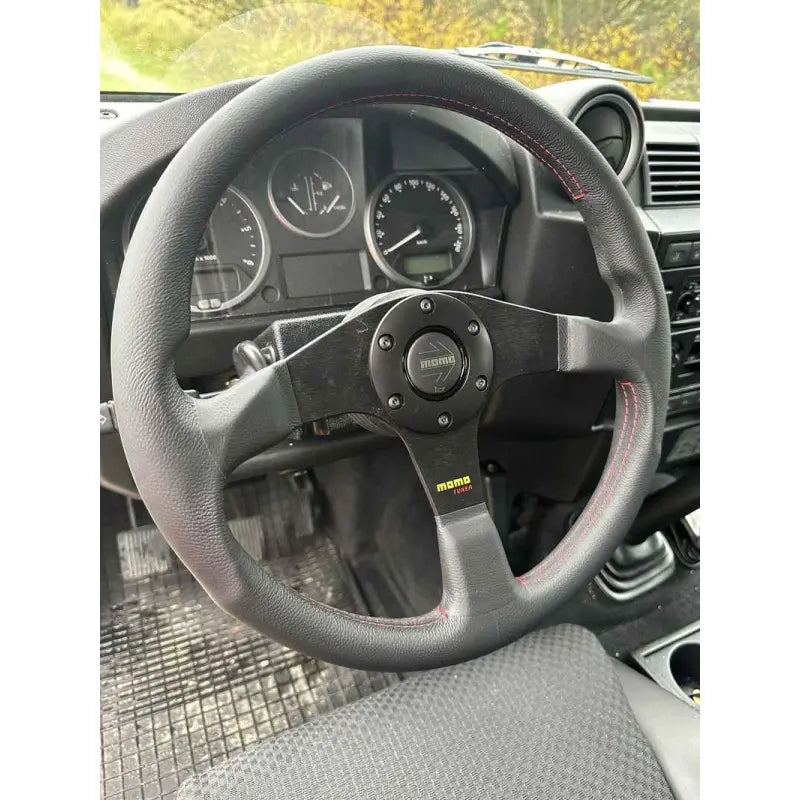 Lenkradset TUNER schwarz ( Lenkrad + Nabe ) TREKFINDER für LR Defender 90/110/130 OHNE ESC, MIT 17 mm Lenksäule bzw. 36er Verzahnung