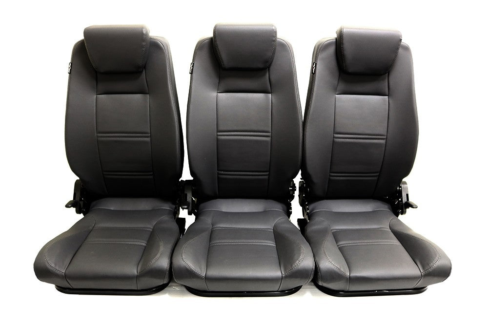 Defender "PREMIUM HIGH BACKS" Sitze (zweite Sitzreihe) (schwarzes Leder)